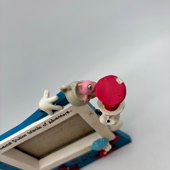 Universal Dr. Seuss Cat in the Hat Islands of Adventure Freestanding Photo Frame - Picture 4 of 16